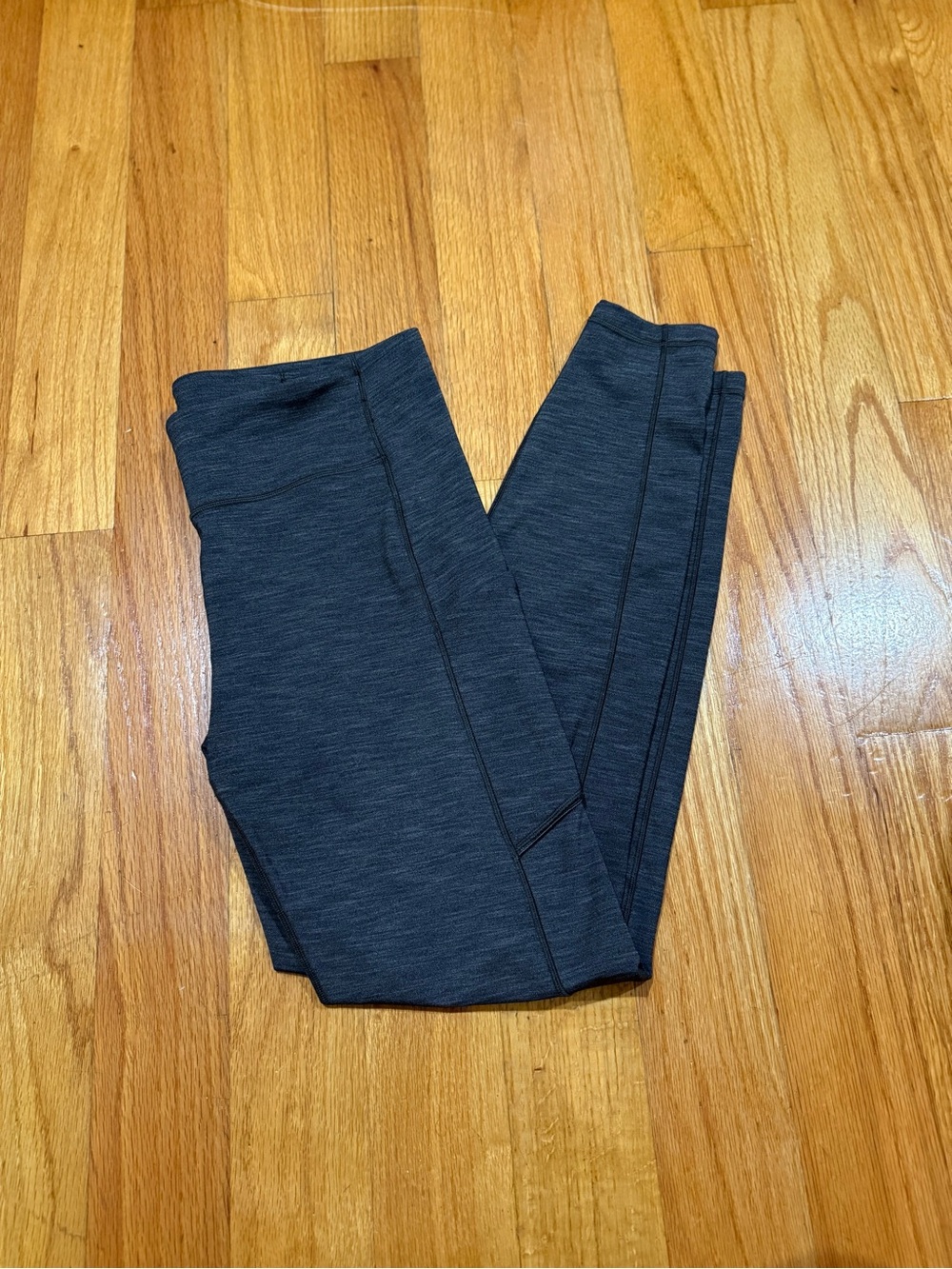 Lululemon Speed Up Tight 27” Size 10 Heathered Black Pockets